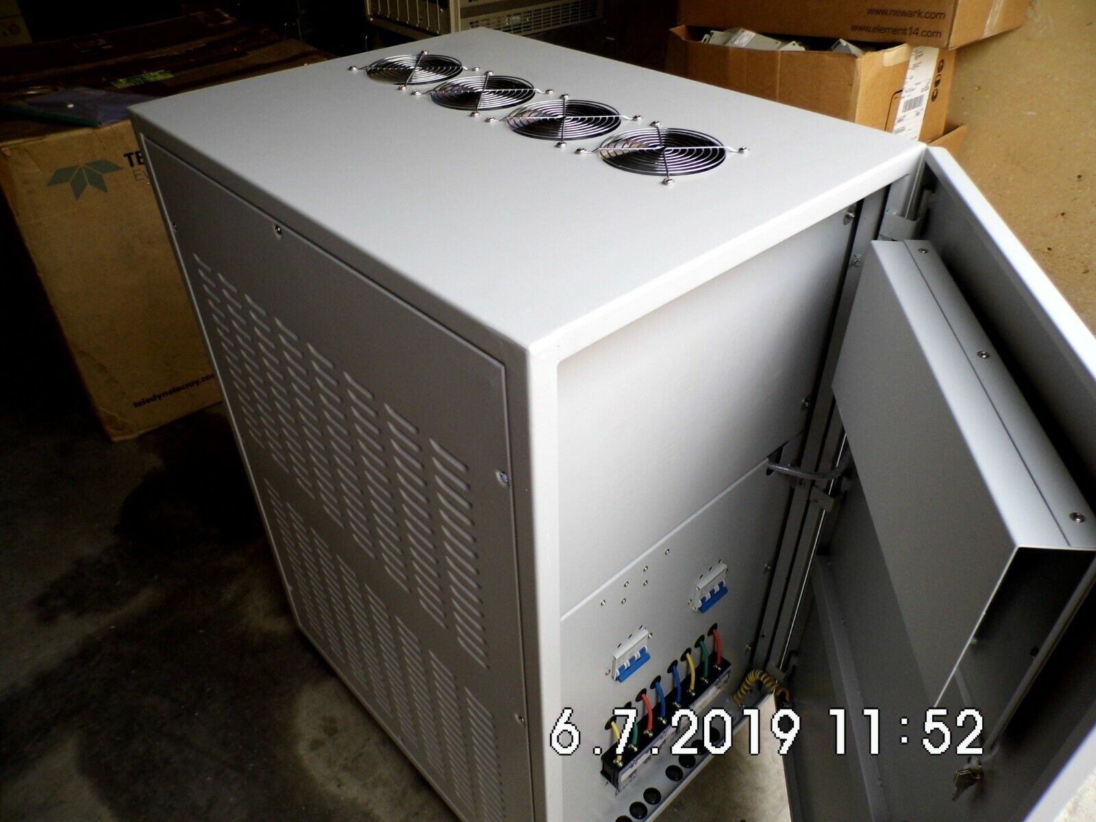 JL33010 10KVA three phase AC programmable variable frequency power source JL33010 10KVA three phase AC programmable variable frequency power source
